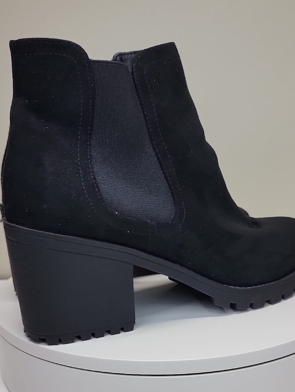 Sun + Stone NEW IN BOX Black Faux Suede Booties Sz 11 - Picture 7 of 12